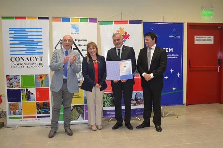 Acto de entrega de Cetrificados de Acreditación- Fuente Conacyt (2)