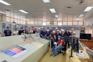 Estudiantes de la FIUNA Filial Ayolas realizaron visitas técnicas a las Centrales Hidroeléctricas Acaray e Itaipú