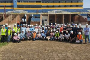 Estudiantes del 9º semestre de la carrera de Ingeniería Civil de la FIUNA realizaron visita técnica a la obra del estadio “Feliciano Cáceres” del Club Sportivo Luqueño