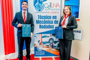 Maqueta Comparativa de Luces Convencionales y Modernas
