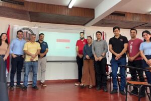 Presentación de los sistemas e-Alu2 e Insweb al plantel docente y administrativo de la FIUNA Filial Ayolas