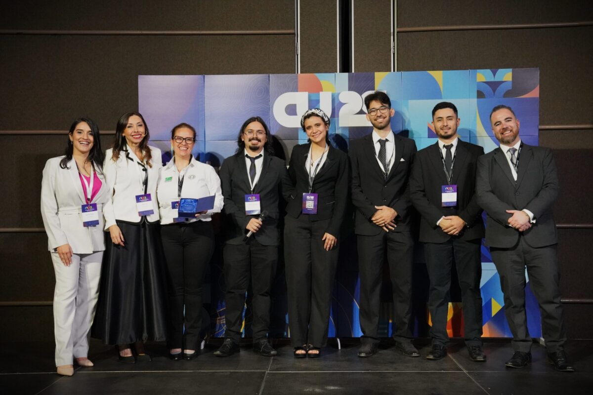 Estudiante de la FIUNA representó a la Institución en la Conferencia de Usuarios de Esri 2025