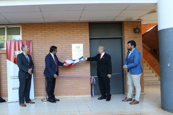 El IPT celebra el Centenario de la FIUNA con un nuevo y moderno laboratorio de informática