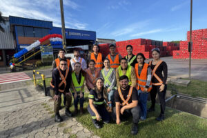 Estudiantes de la carrera de Ingeniería Industrial de la FIUNA realizaron una visita técnica a Cervepar