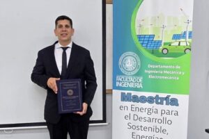 Realizó la defensa de Tesis de Maestría titulada «Estudio Técnico De Almacenamiento De Energía En Un Sistema Fotovoltaico. Caso De Estudio: Joel Estigarribia»