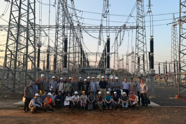 Estudiantes de la carrera de Ingeniería Electromecánica realizaron visita técnica a la Estación San Lorenzo de la ANDE