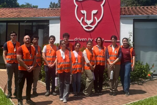 Vinculación Industria – Academia: La FIUNA y Cartones Yaguareté impulsan oportunidades de colaboración interdisciplinaria